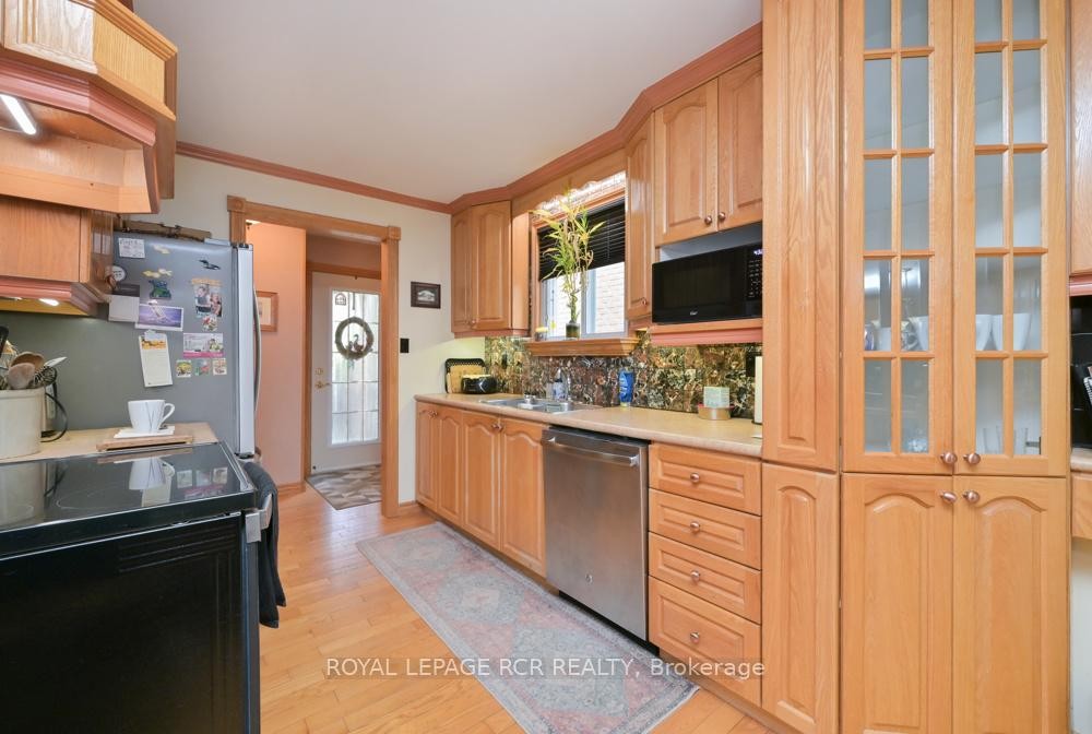 









73


Dufferin

Street,
Orangeville,




ON
L9W 4E8


