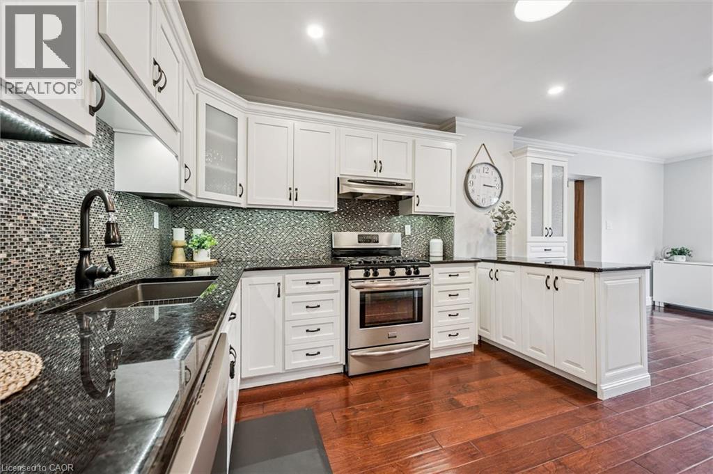 












16 HAMPTON Street

,
Elmira,




Ontario
N3B1X9

