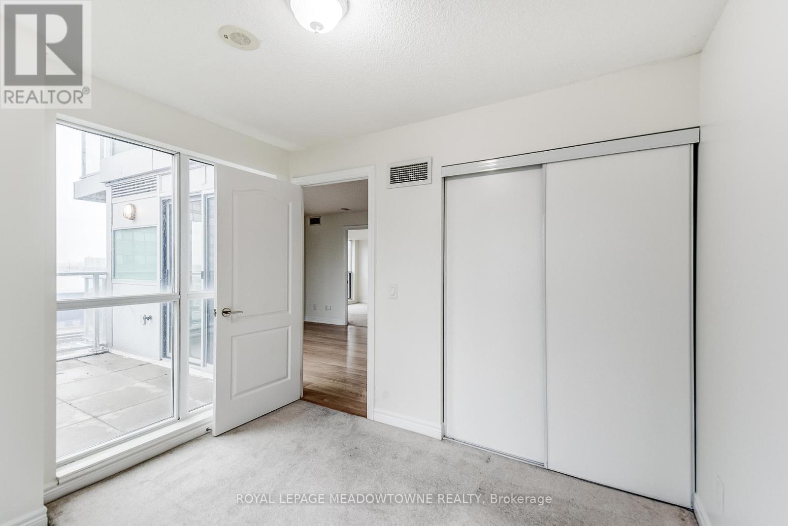 












909 - 70 TOWN CENTRE COURT

,
Toronto,




Ontario
M1P0B2

