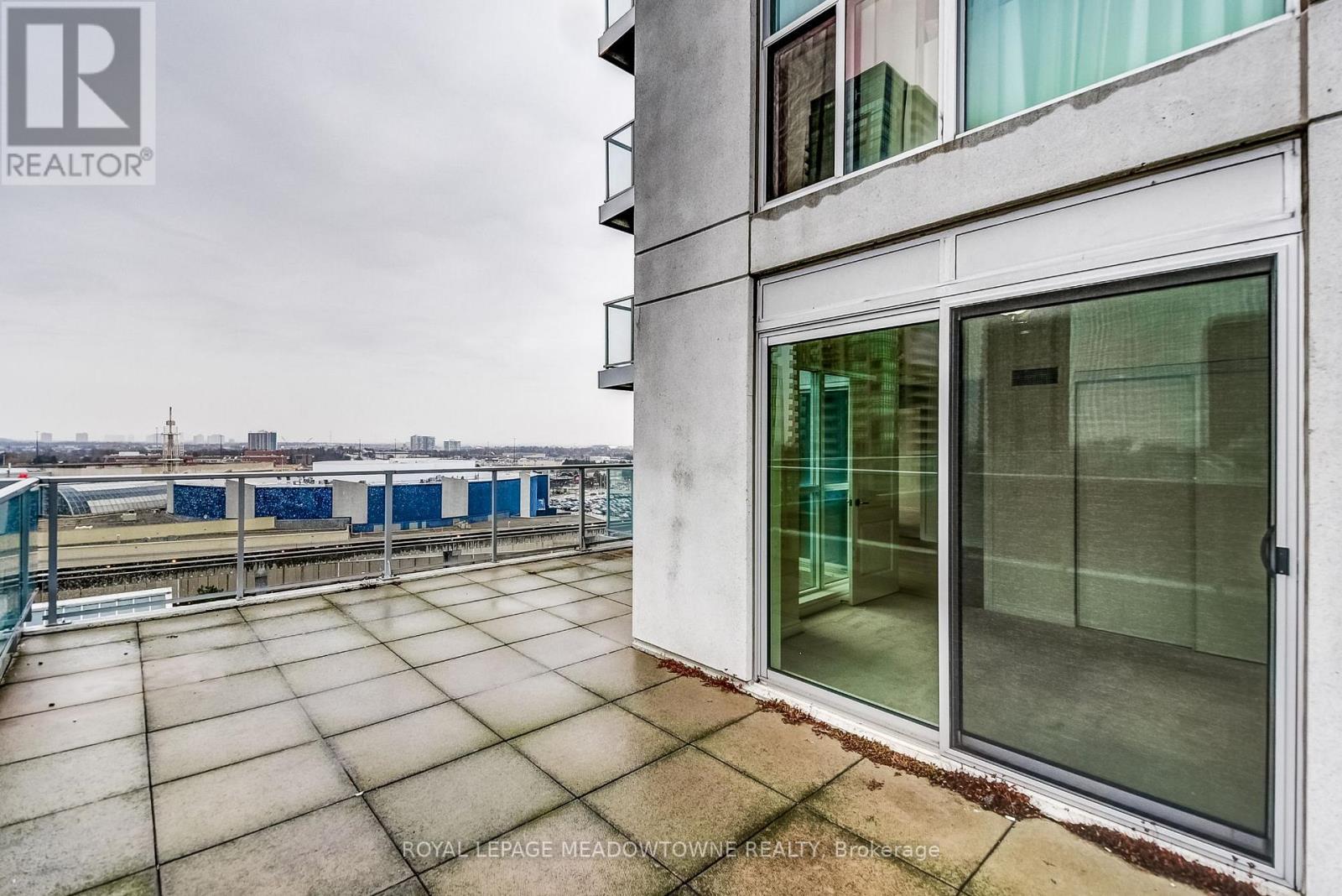 












909 - 70 TOWN CENTRE COURT

,
Toronto,




Ontario
M1P0B2

