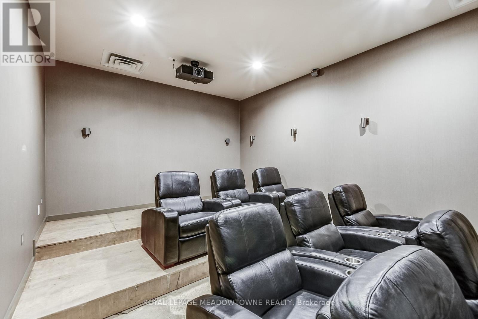 












909 - 70 TOWN CENTRE COURT

,
Toronto,




Ontario
M1P0B2

