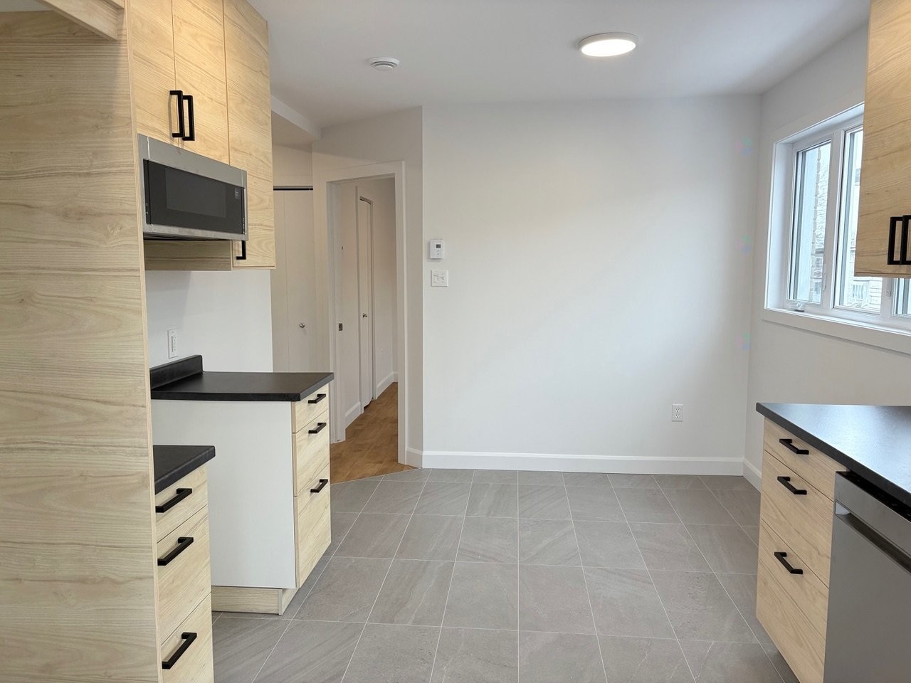 









7935


Rue Bonnier

,
Montréal (LaSalle),




QC
H8P1V7

