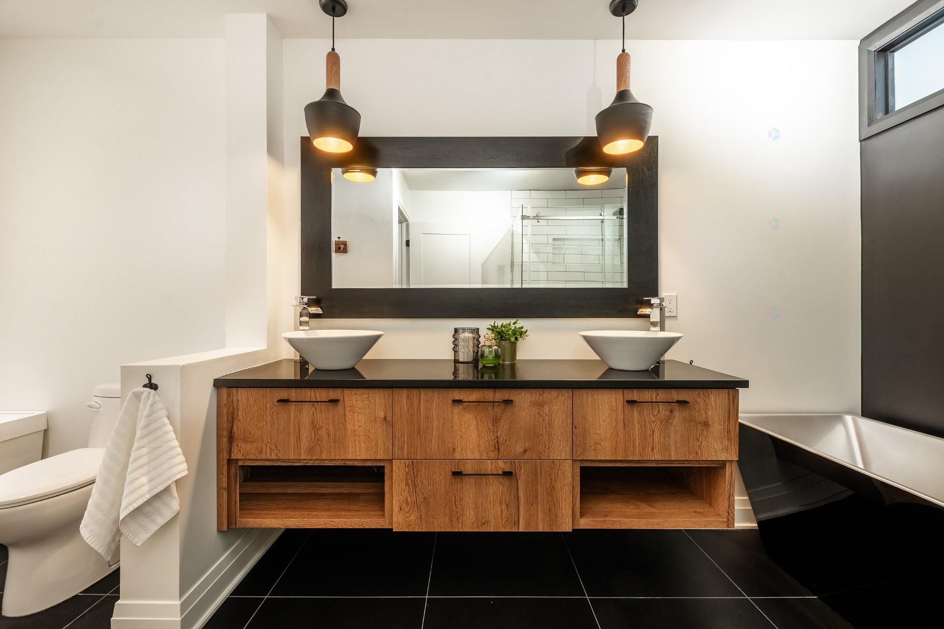 









86


Rue de l'Oiselet

,
Carignan,




QC
J3L7C3

