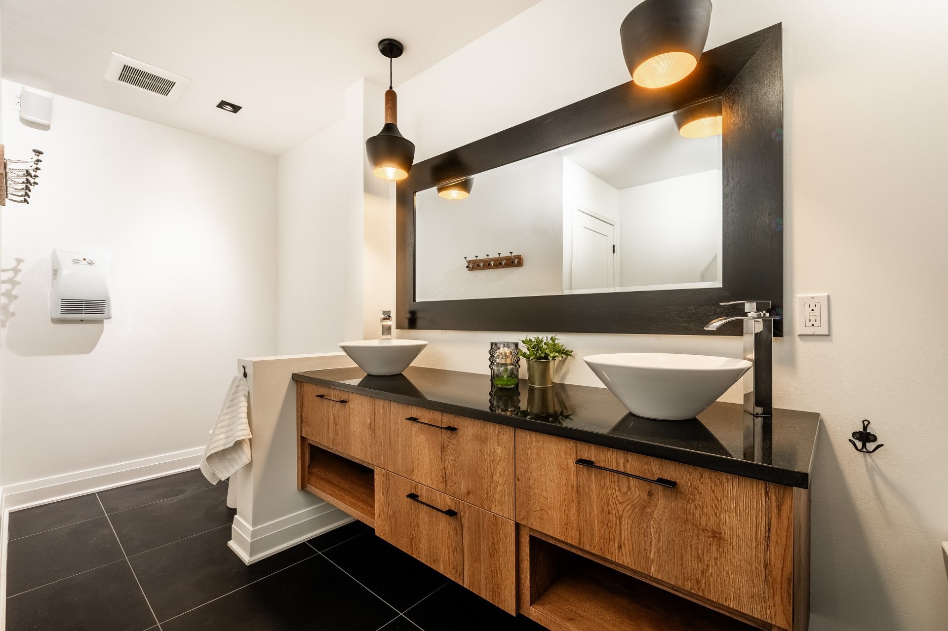 









86


Rue de l'Oiselet

,
Carignan,




QC
J3L7C3

