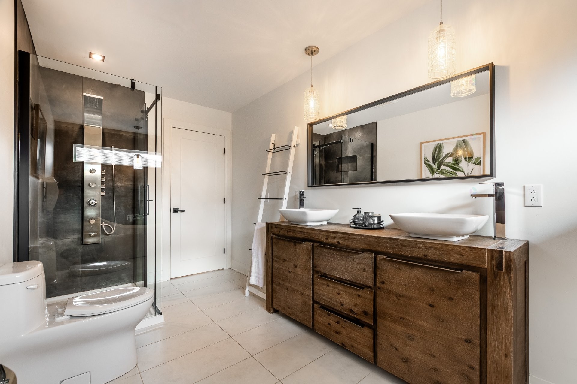 









86


Rue de l'Oiselet

,
Carignan,




QC
J3L7C3

