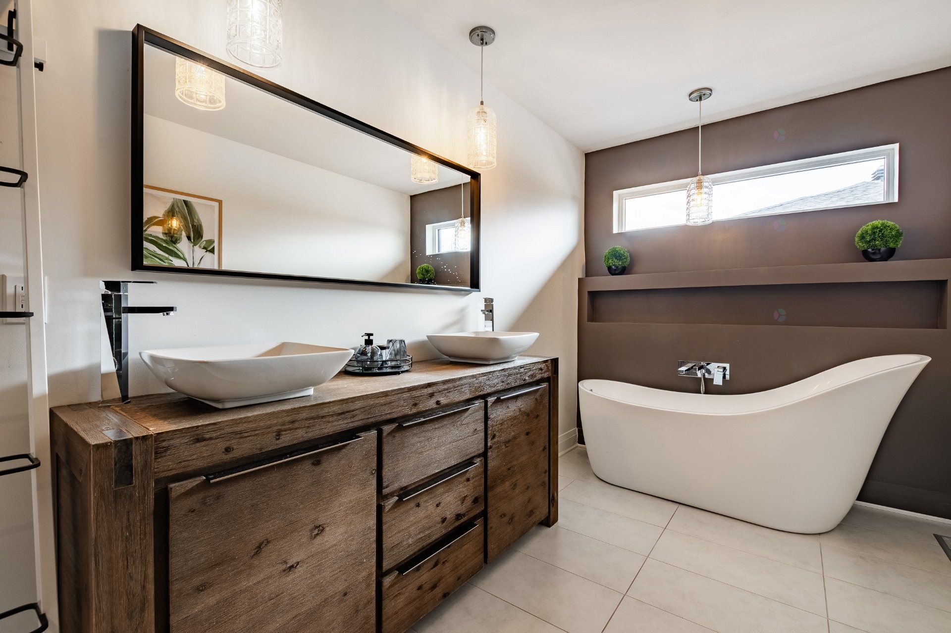 









86


Rue de l'Oiselet

,
Carignan,




QC
J3L7C3

