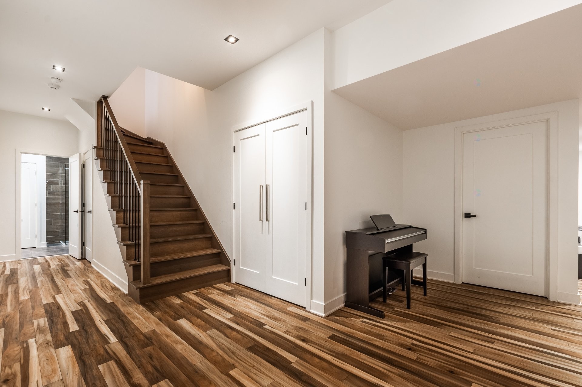 









86


Rue de l'Oiselet

,
Carignan,




QC
J3L7C3

