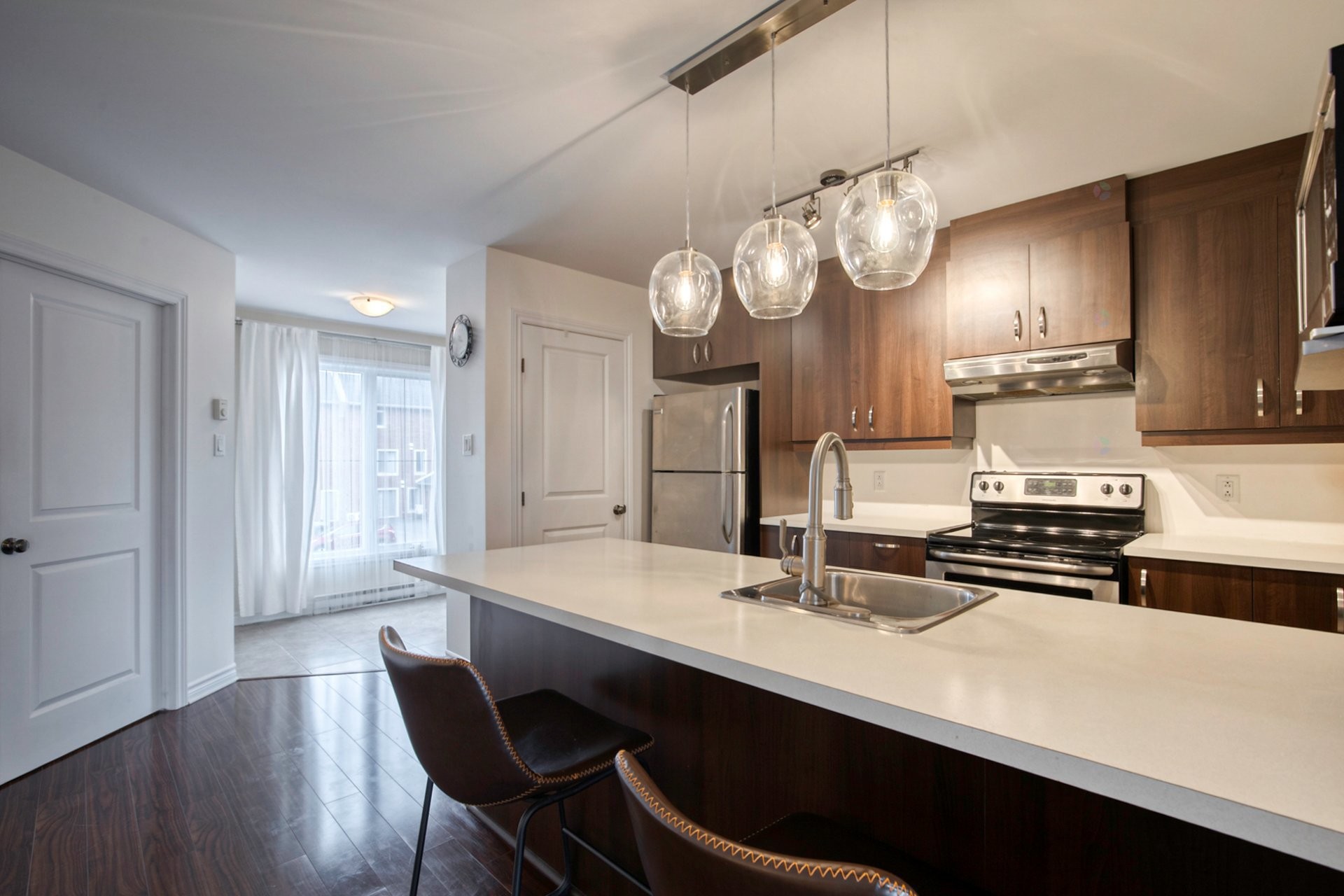 









822


Rue des Sureaux

, 5,
Boucherville,




QC
J4B0H8

