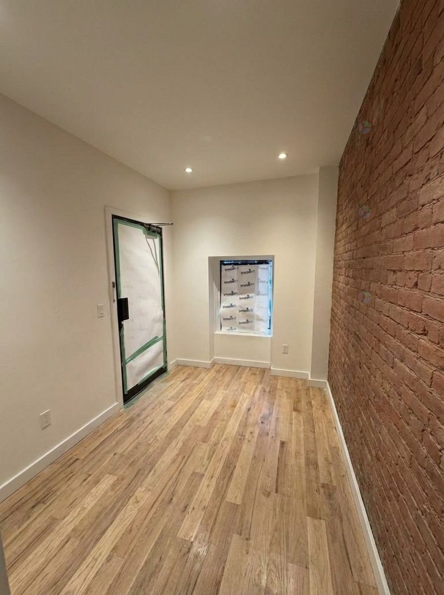 









4298


Rue St-Denis

, 2,
Montréal (Le Plateau-Mont-Royal),




QC
H2J2K8

