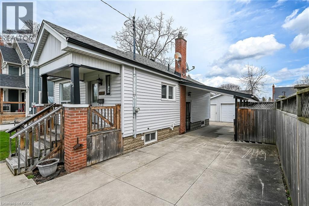












163 ROSEDALE Avenue

,
Hamilton,




Ontario
L8K4N4

