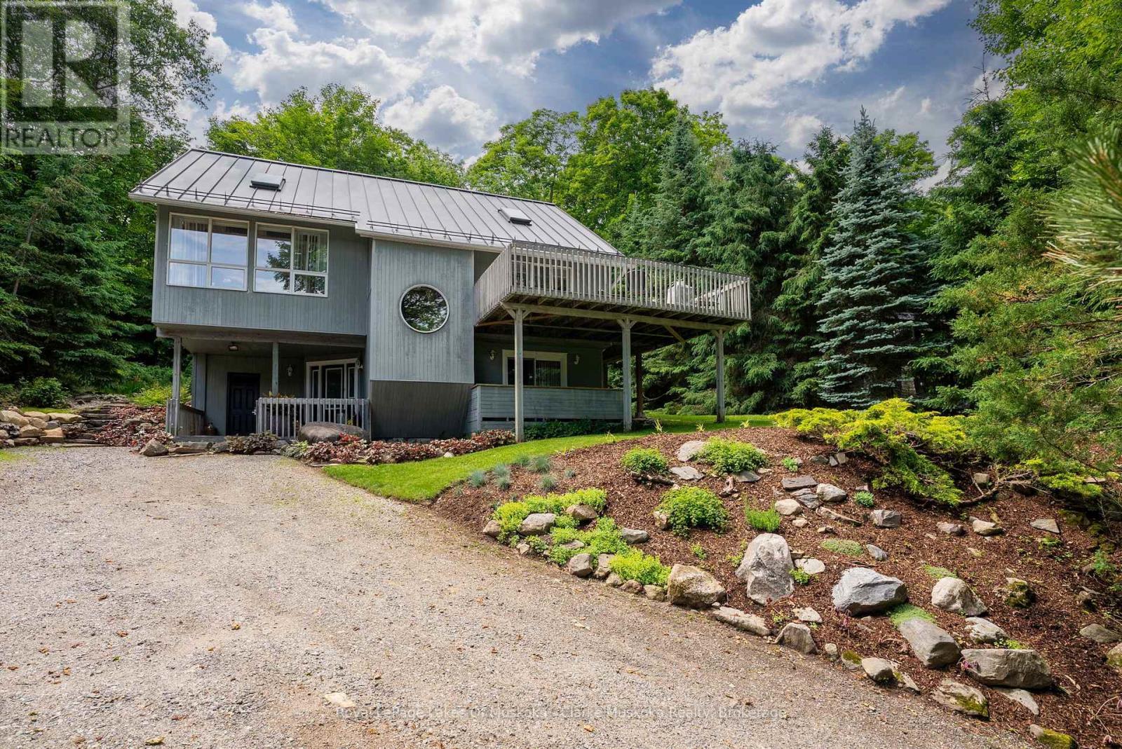 












1806 VALLEY ROAD

,
Huntsville (Chaffey),




Ontario
P1H1A8

