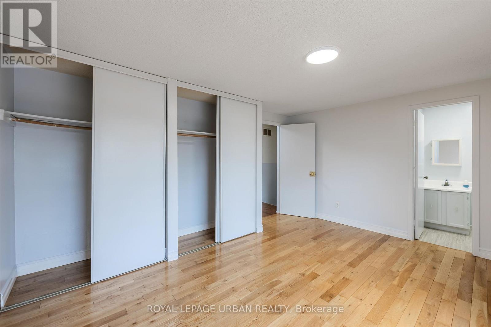 












347 BRAYMORE BOULEVARD

,
Toronto,




Ontario
M1B2W6

