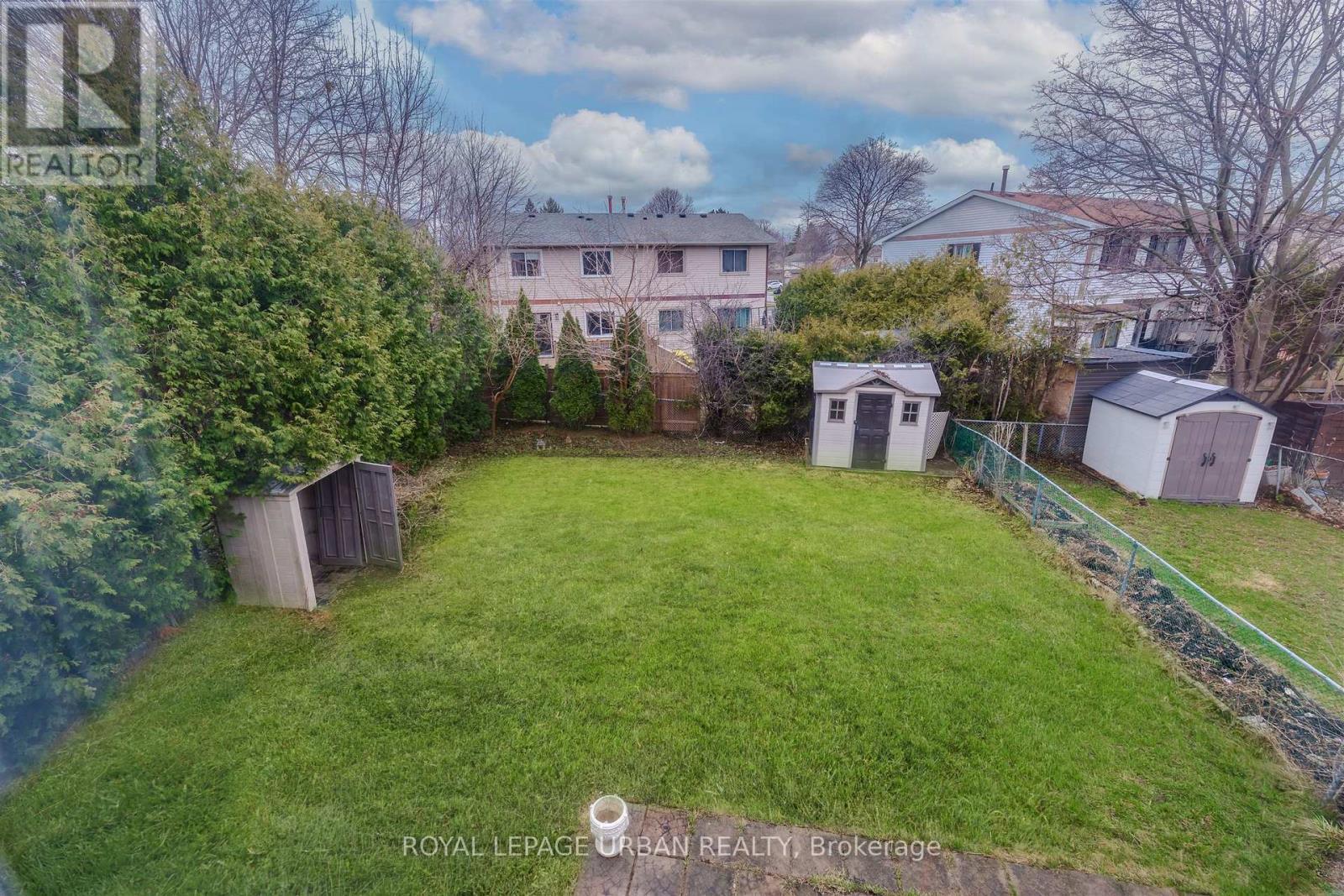 












347 BRAYMORE BOULEVARD

,
Toronto,




Ontario
M1B2W6

