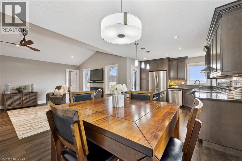 












92 JACOB Street W

,
East Zorra Tavistock,




Ontario
N0B2R0

