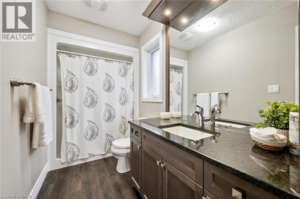 












92 JACOB Street W

,
East Zorra Tavistock,




Ontario
N0B2R0

