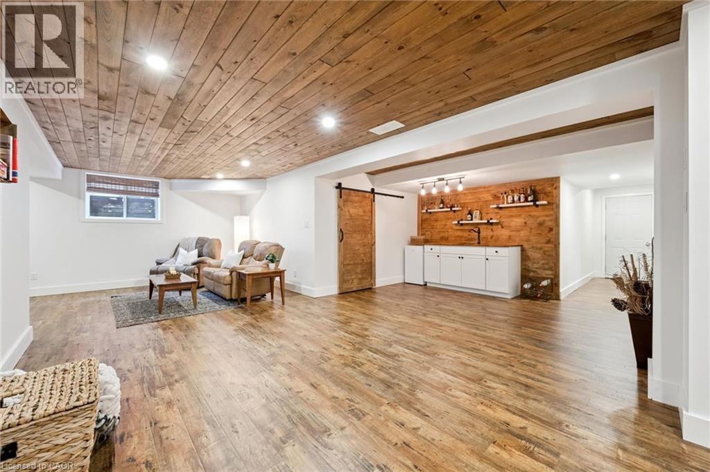 












92 JACOB Street W

,
East Zorra Tavistock,




Ontario
N0B2R0

