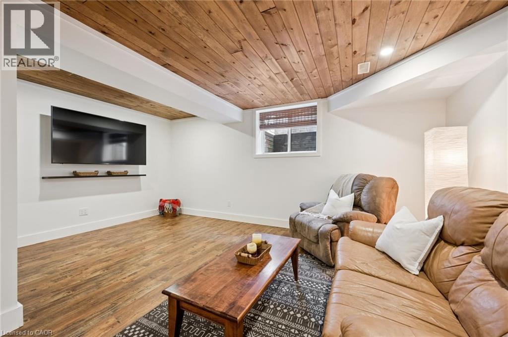 












92 JACOB Street W

,
East Zorra Tavistock,




Ontario
N0B2R0

