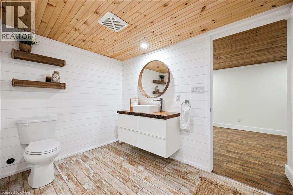 












92 JACOB Street W

,
East Zorra Tavistock,




Ontario
N0B2R0

