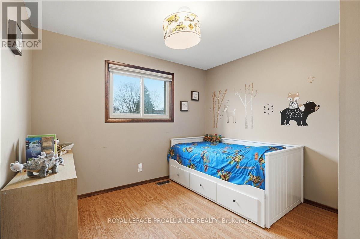 












607 BRIDGE STREET E

,
Belleville (Belleville Ward),




Ontario
K8N5G9

