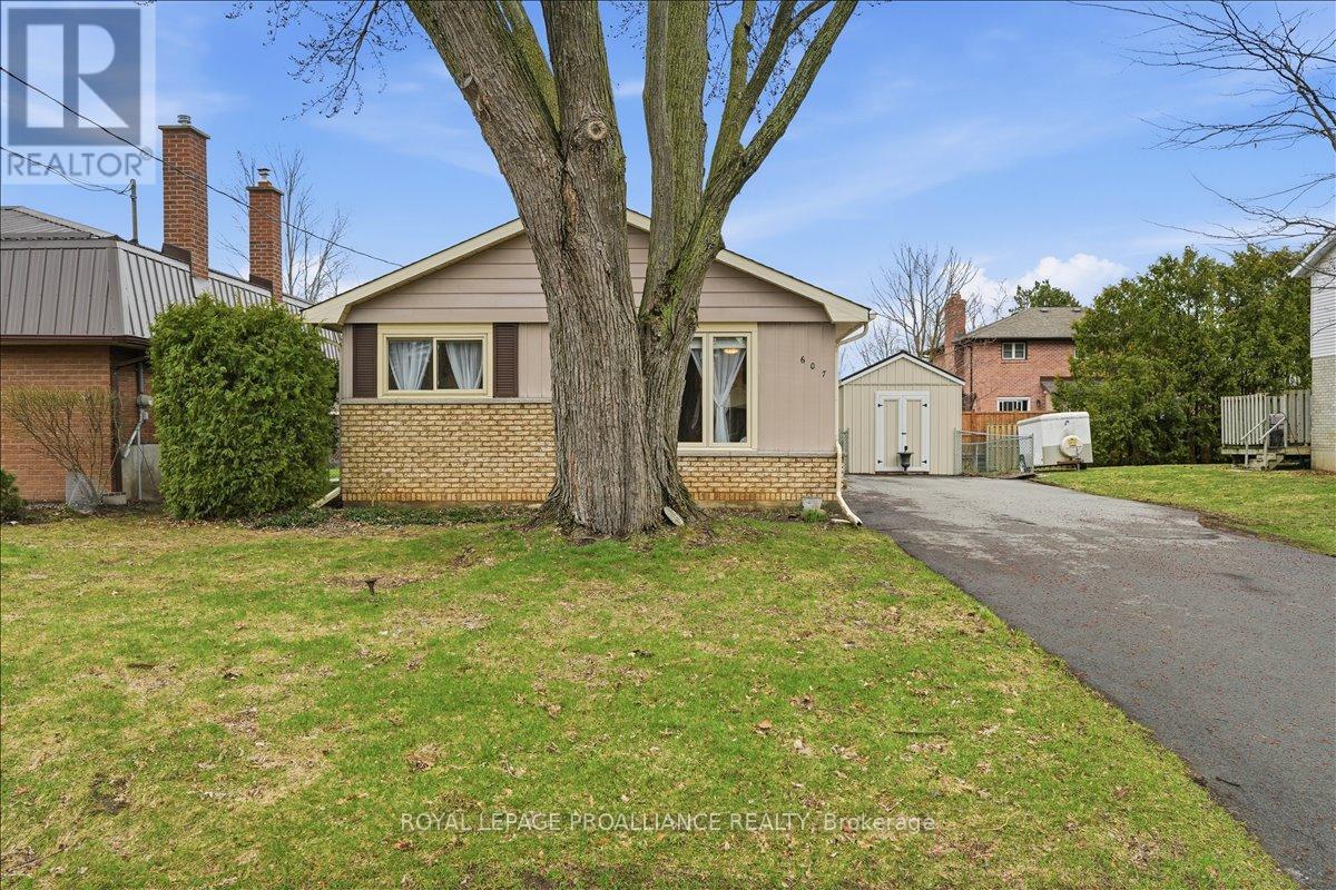 












607 BRIDGE STREET E

,
Belleville (Belleville Ward),




Ontario
K8N5G9

