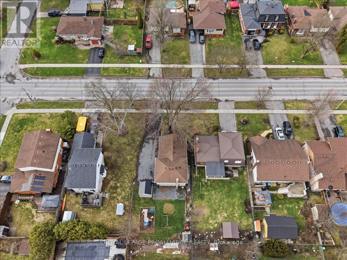 












607 BRIDGE STREET E

,
Belleville (Belleville Ward),




Ontario
K8N5G9

