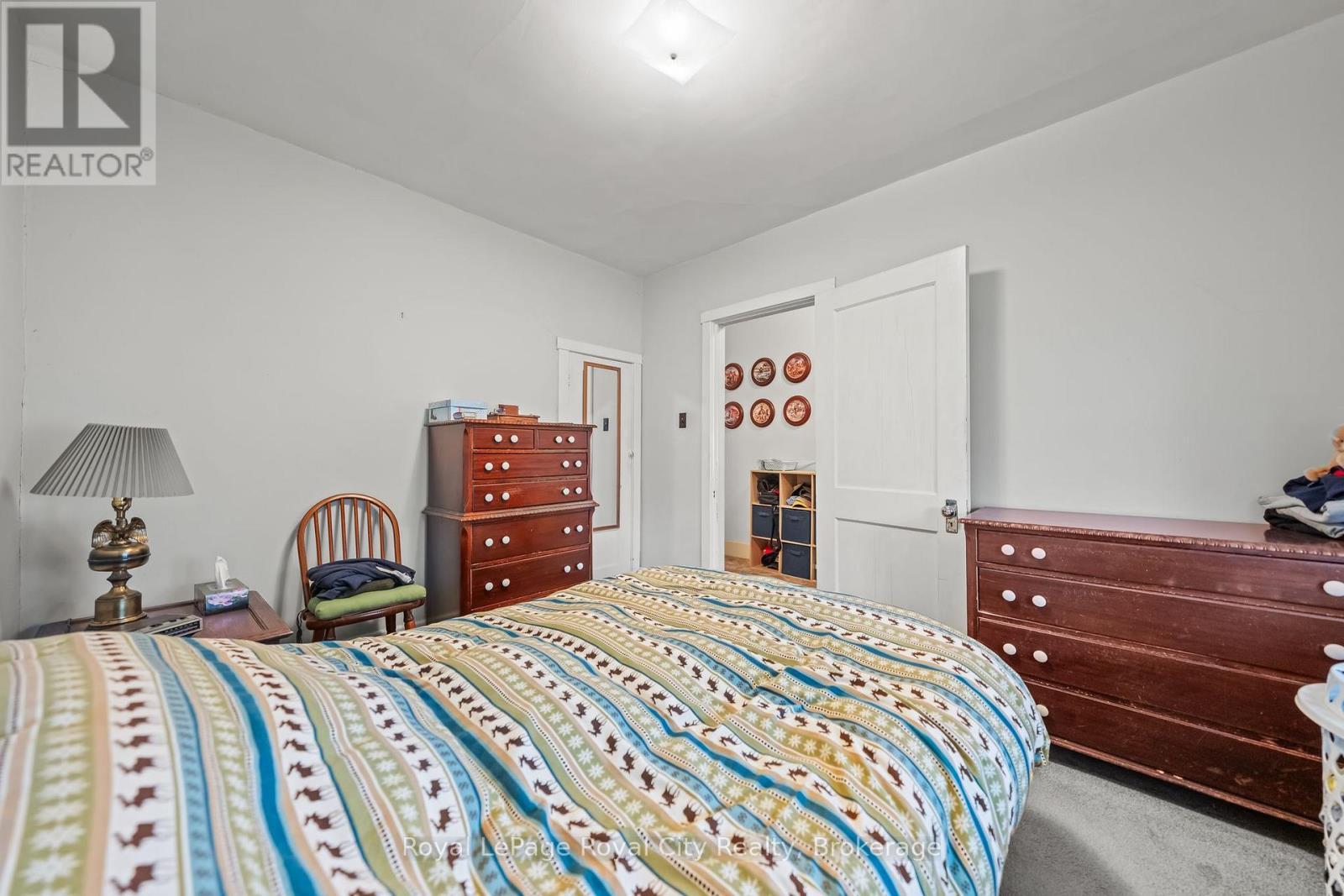 












9 STULL AVENUE

,
Guelph (Exhibition Park),




Ontario
N1H1N2

