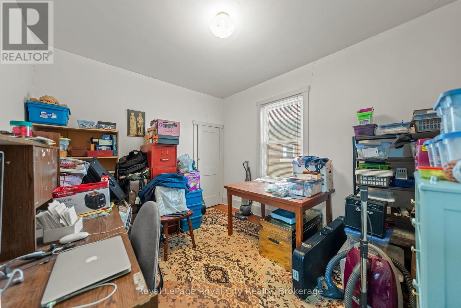 












9 STULL AVENUE

,
Guelph (Exhibition Park),




Ontario
N1H1N2

