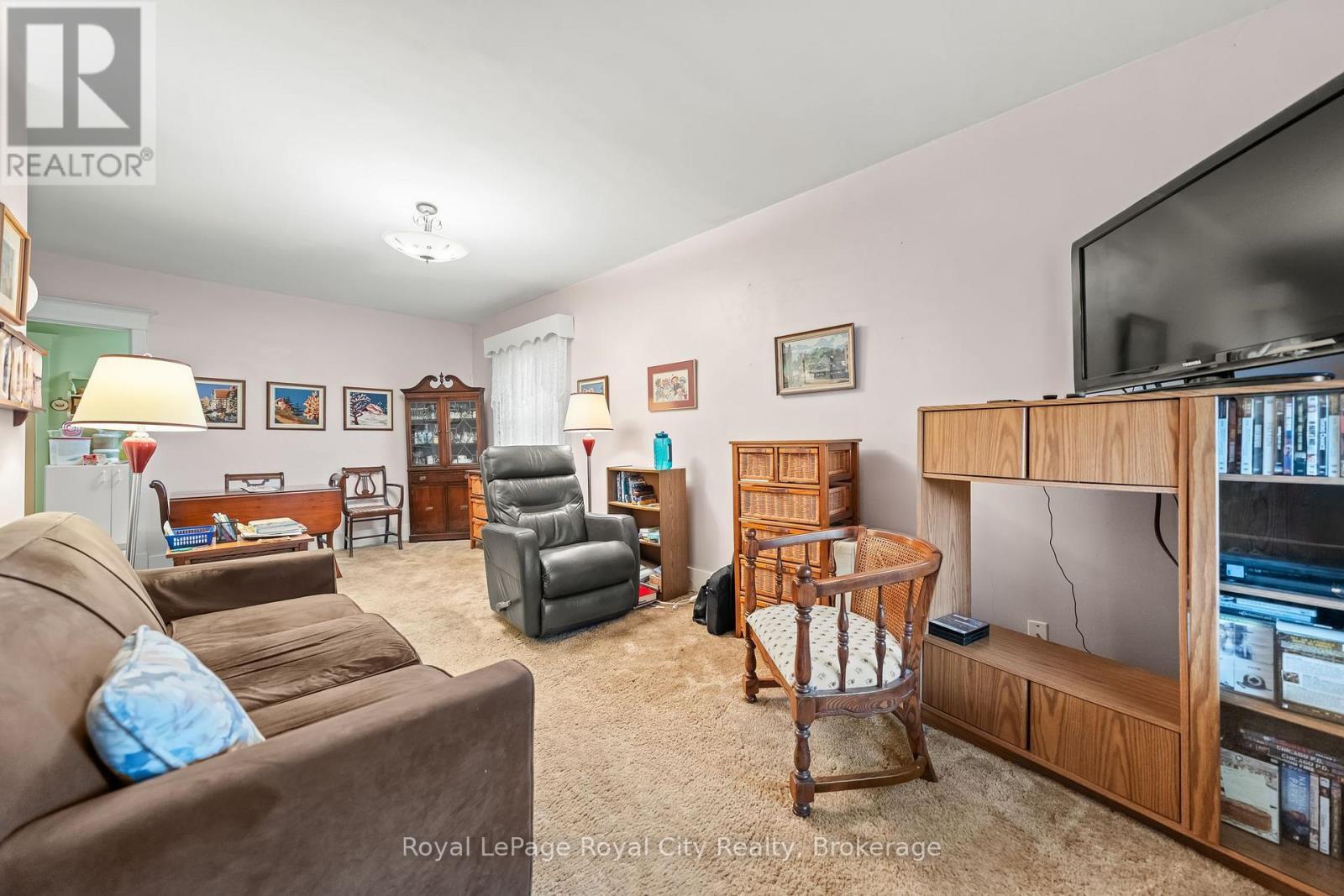 












9 STULL AVENUE

,
Guelph (Exhibition Park),




Ontario
N1H1N2

