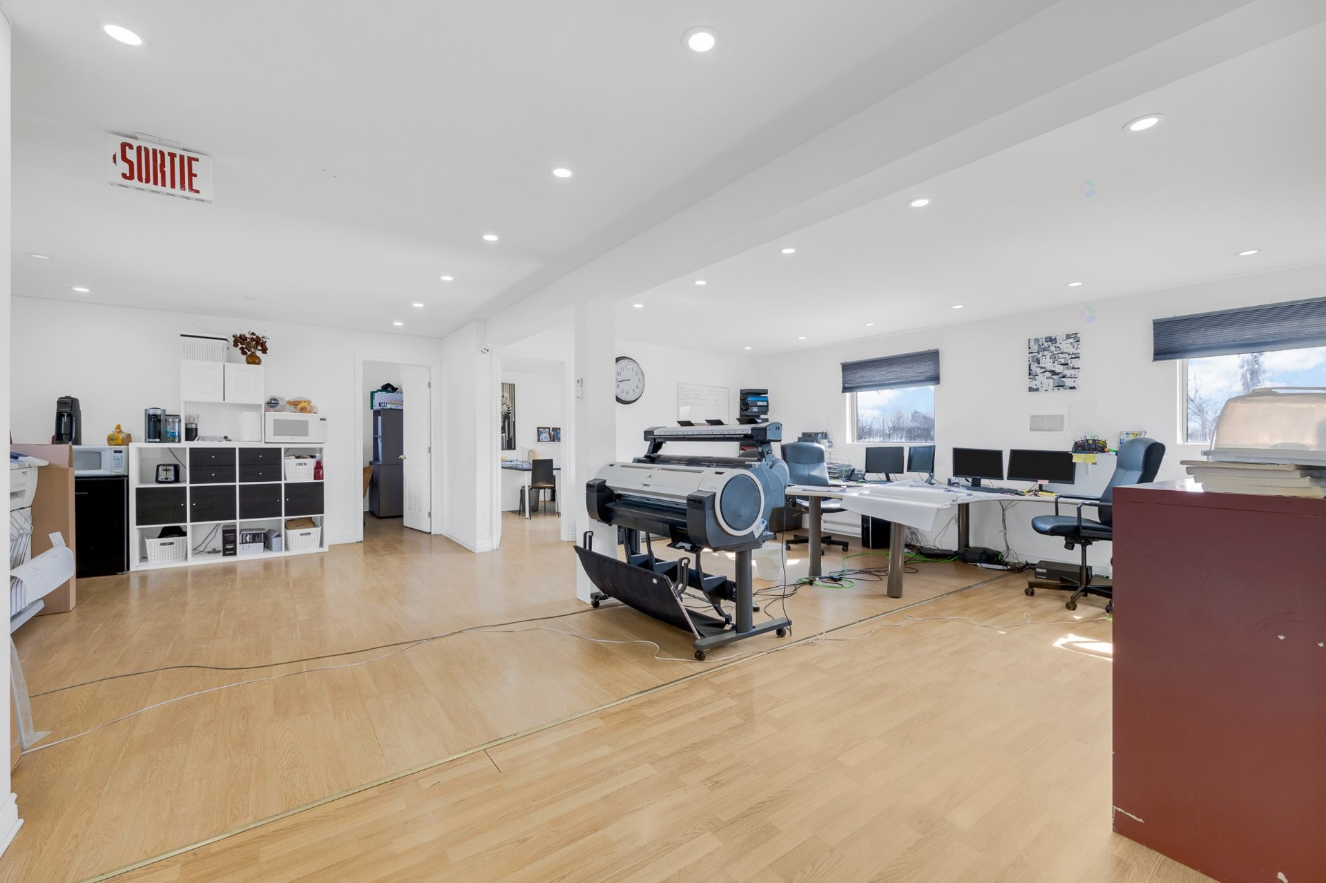 









82

 - 86


Boul. du Curé-Labelle

,
Sainte-Thérèse,




QC
J7E2X5

