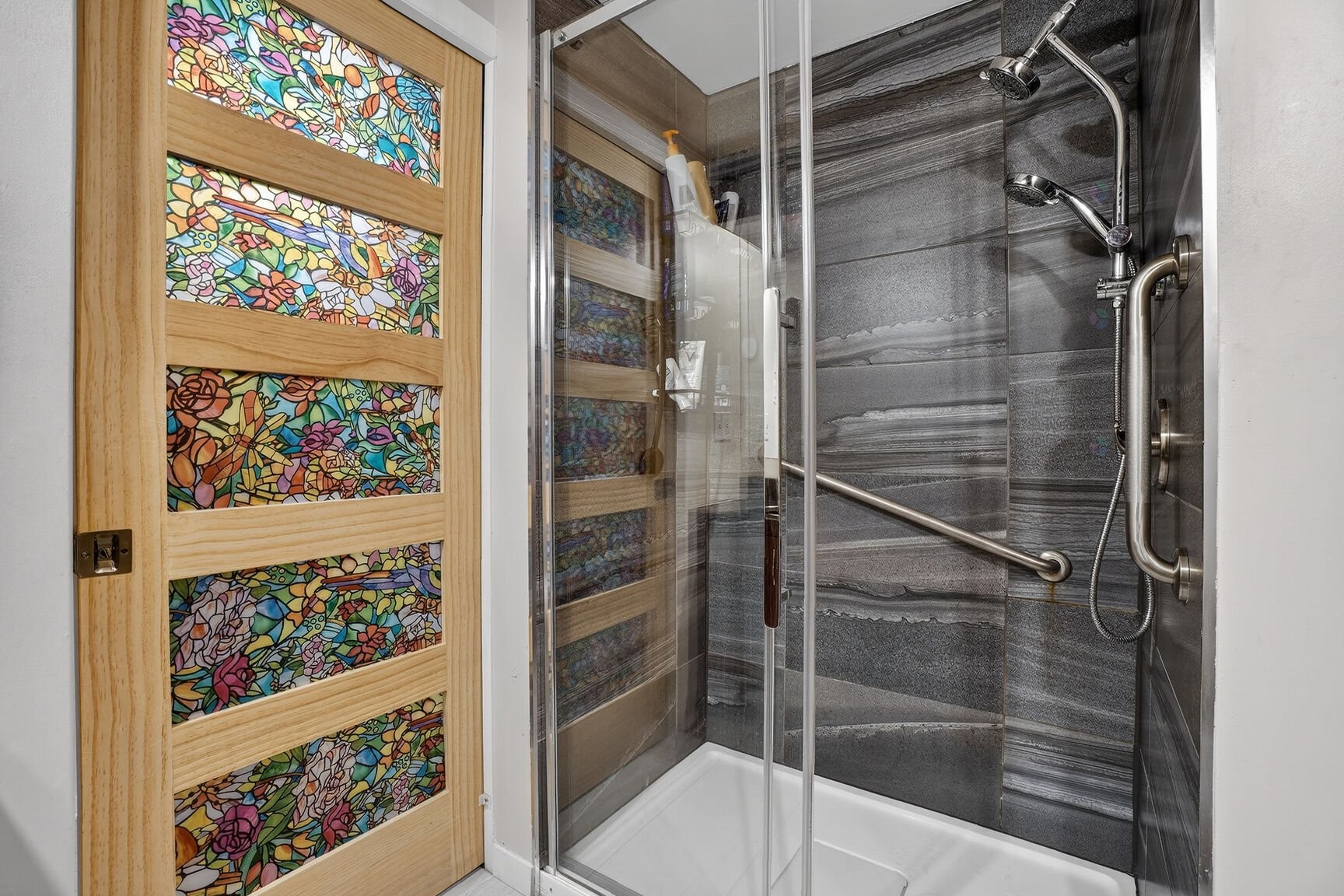 









1711


Rue Louis-Alphonse-Venne

, 101,
Montréal (Ahuntsic-Cartierville),




QC
H2C3J3

