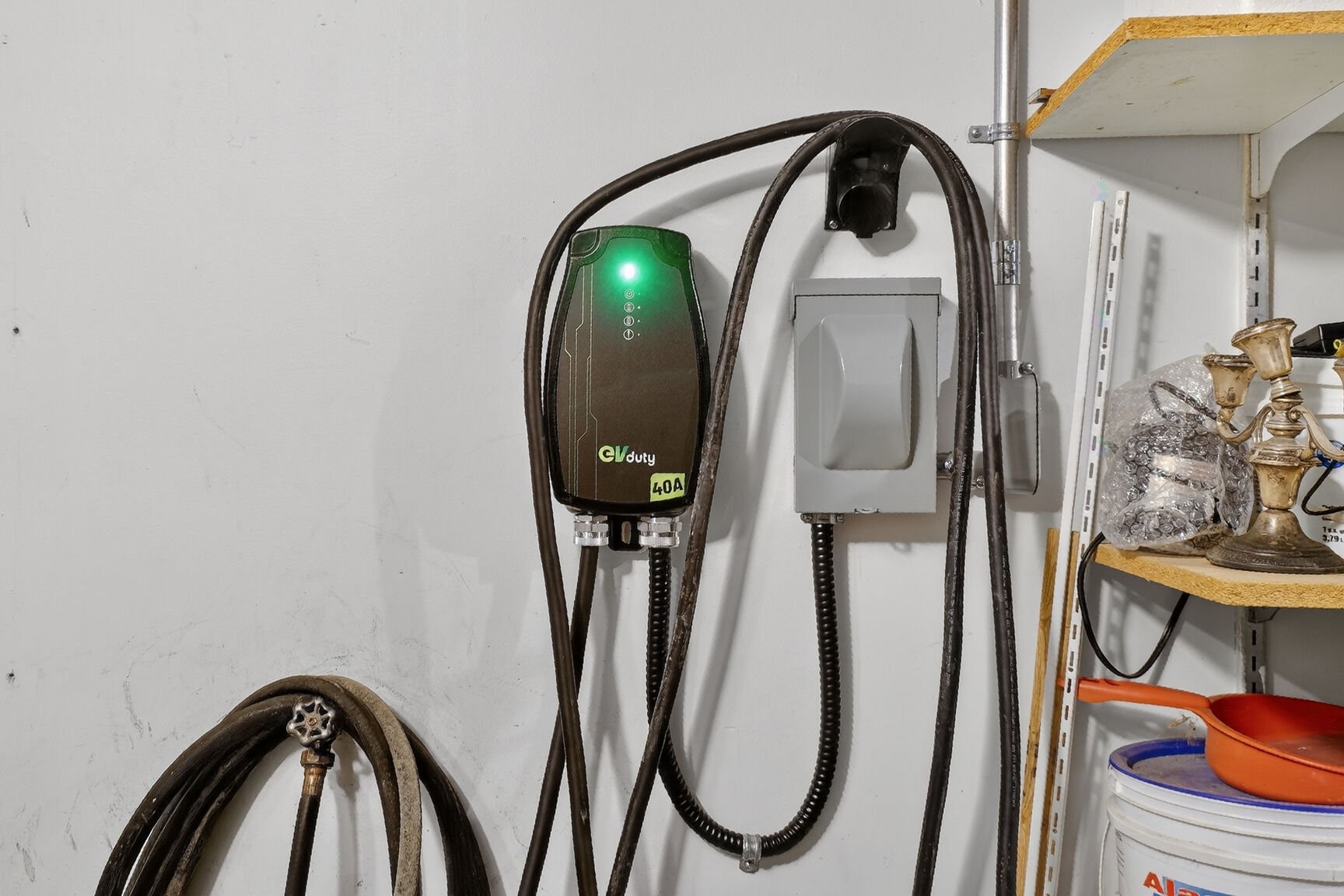 









1711


Rue Louis-Alphonse-Venne

, 101,
Montréal (Ahuntsic-Cartierville),




QC
H2C3J3

