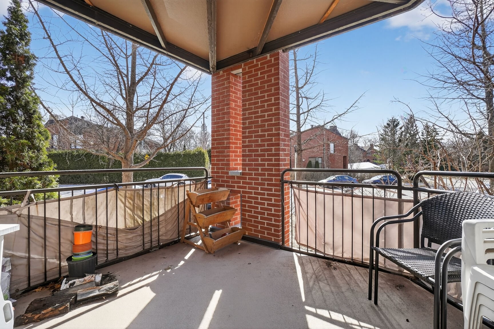 









1711


Rue Louis-Alphonse-Venne

, 101,
Montréal (Ahuntsic-Cartierville),




QC
H2C3J3

