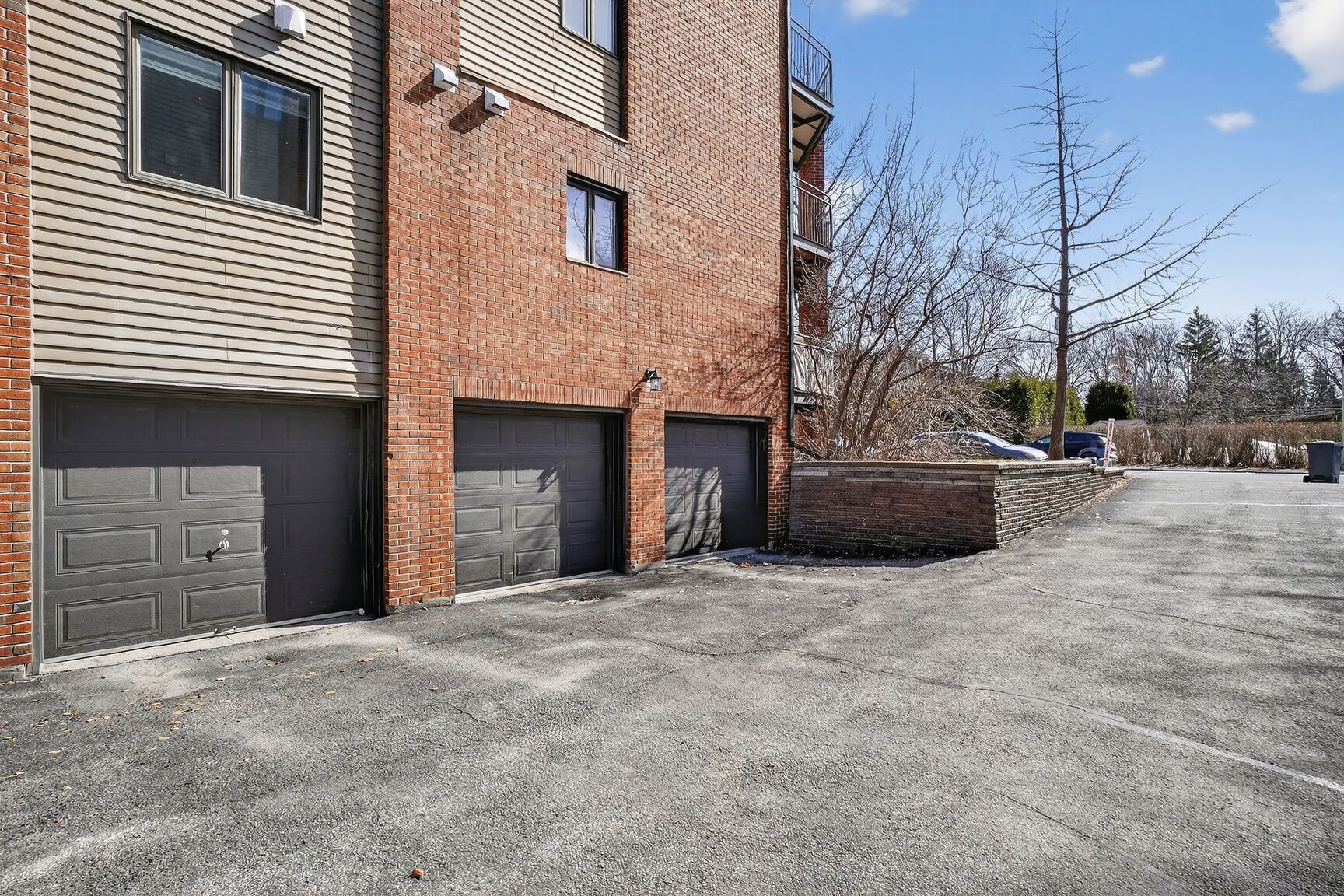 









1711


Rue Louis-Alphonse-Venne

, 101,
Montréal (Ahuntsic-Cartierville),




QC
H2C3J3

