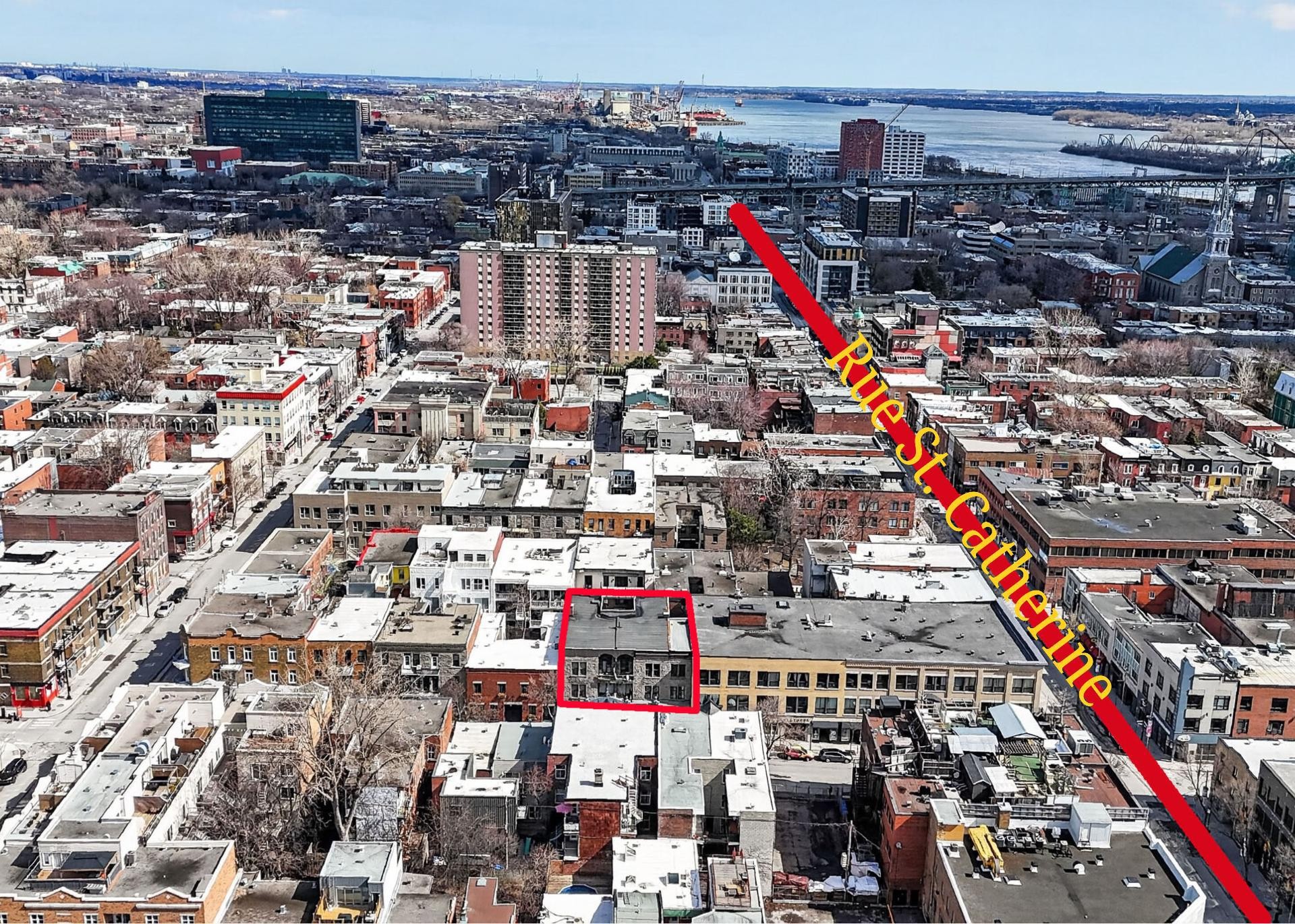 









1425


Rue Montcalm

,
Montréal (Ville-Marie),




QC
H2L3G9

