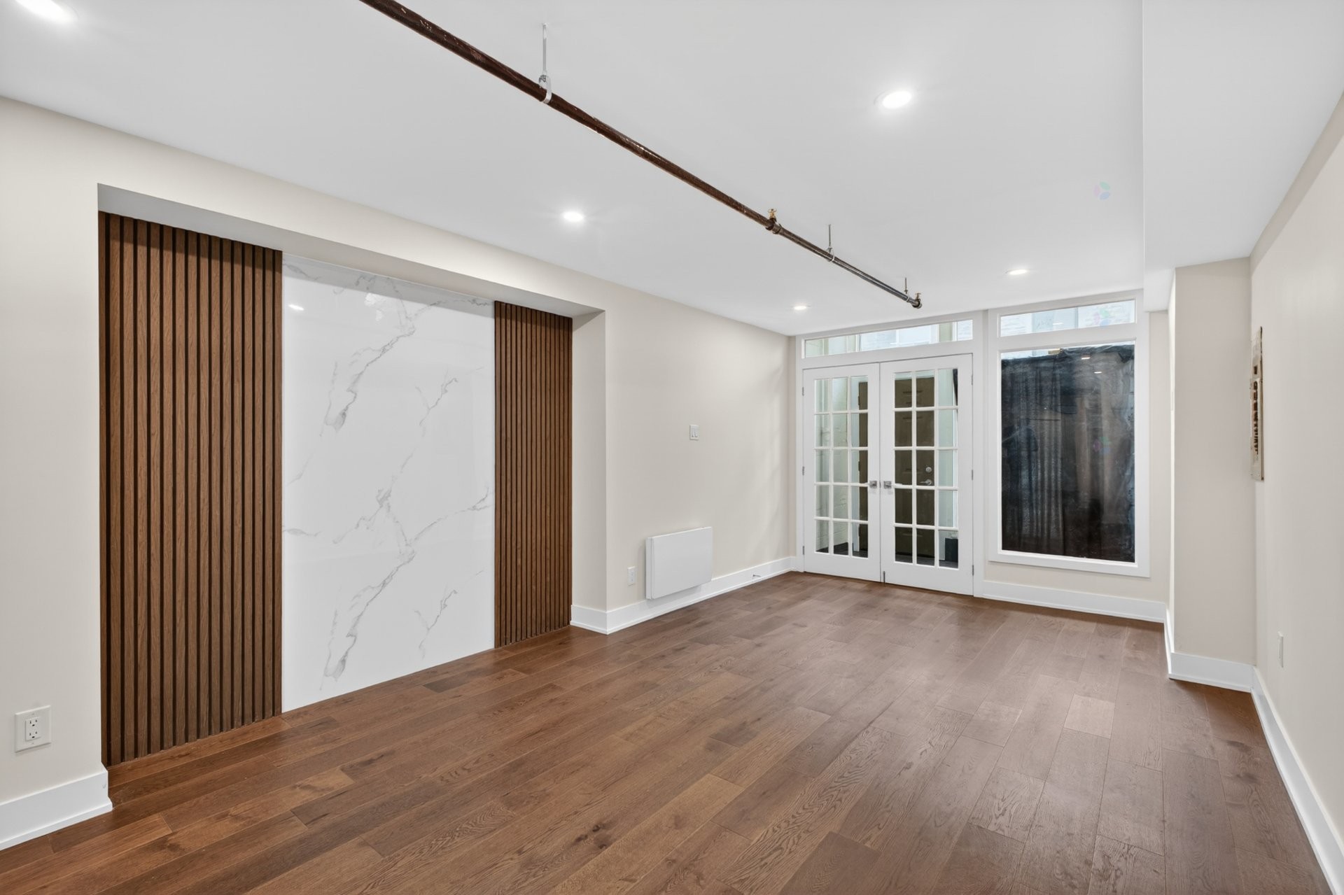 









1425


Rue Montcalm

,
Montréal (Ville-Marie),




QC
H2L3G9

