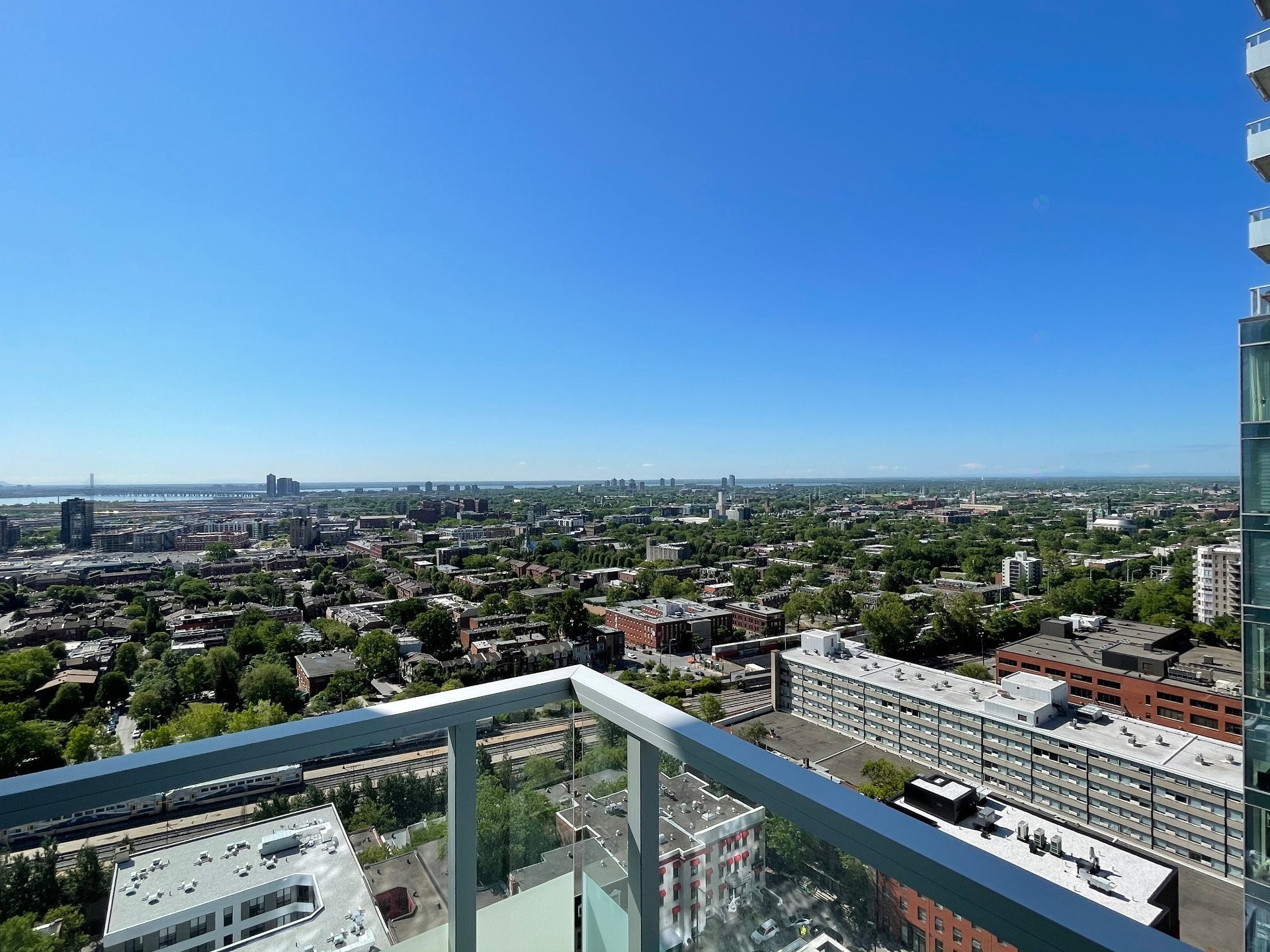 









1400


Boul. René-Lévesque O.

, 2113,
Montréal (Ville-Marie),




QC
H3G1T6

