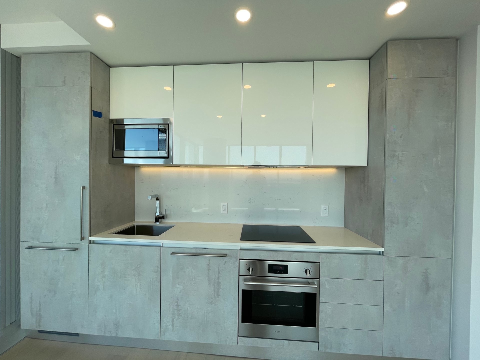 









1400


Boul. René-Lévesque O.

, 2113,
Montréal (Ville-Marie),




QC
H3G1T6

