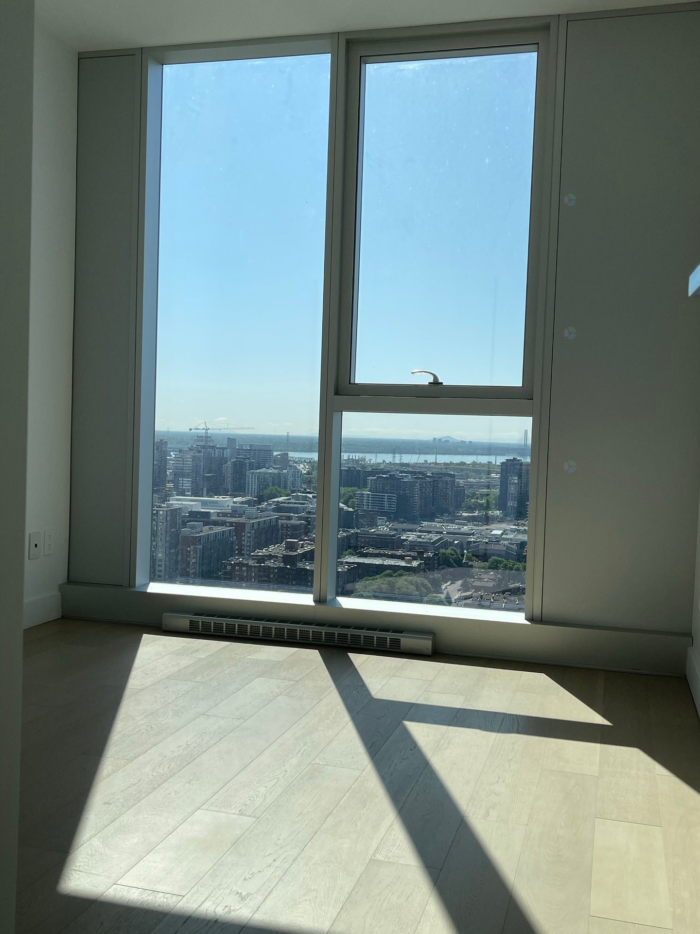 









1400


Boul. René-Lévesque O.

, 2113,
Montréal (Ville-Marie),




QC
H3G1T6

