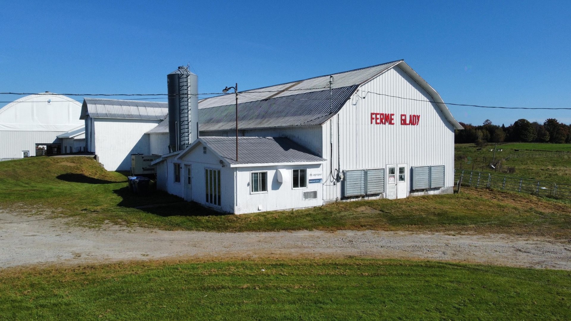 









881Z


Ch. du Lac

,
Sainte-Anne-de-la-Rochelle,







QC
J0E2B0

