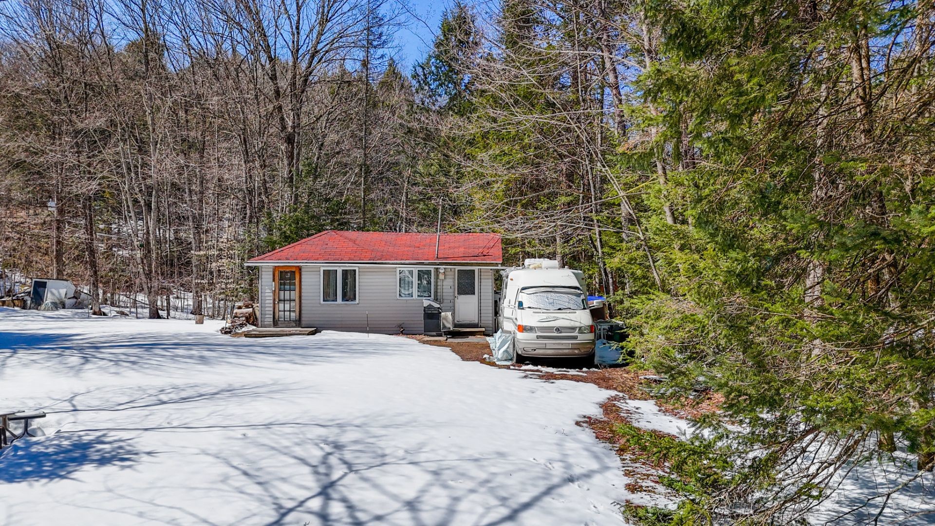 









24Z


Imp. des Pruches

,
Bolton-Est,







QC
J0E1G0

