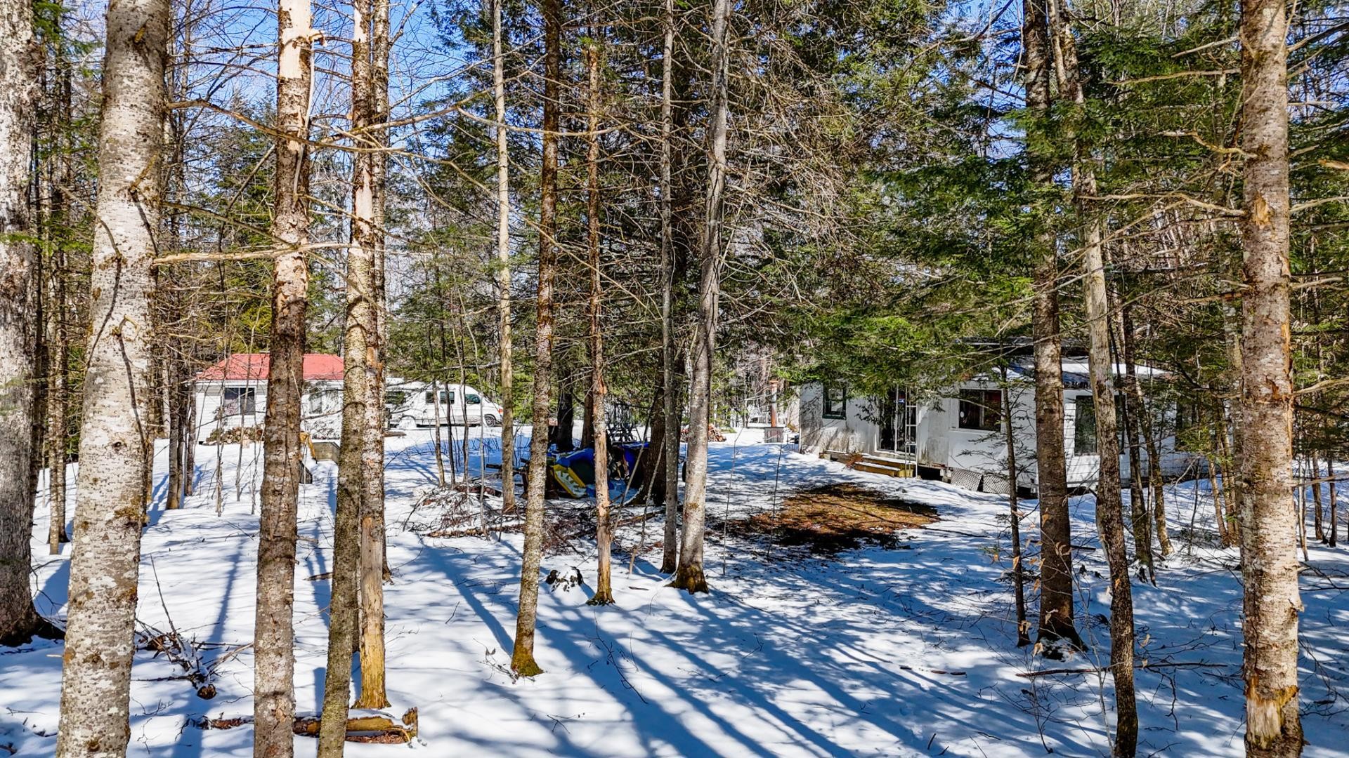 









24Z


Imp. des Pruches

,
Bolton-Est,







QC
J0E1G0

