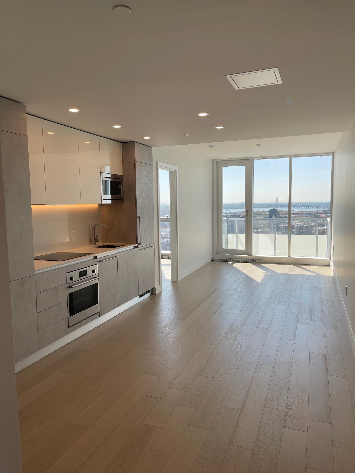 









1400


Boul. René-Lévesque O.

, 2112,
Montréal (Ville-Marie),




QC
H3G1T6

