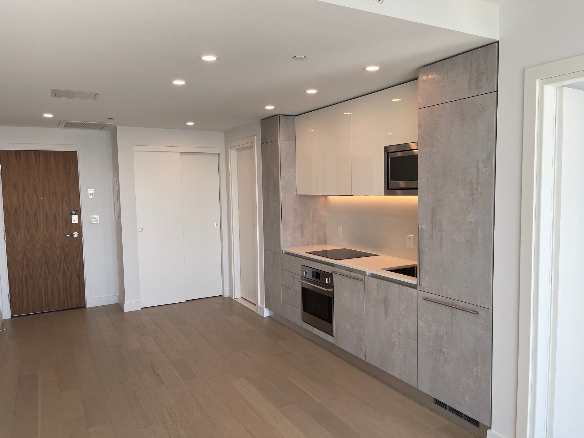 









1400


Boul. René-Lévesque O.

, 2112,
Montréal (Ville-Marie),




QC
H3G1T6

