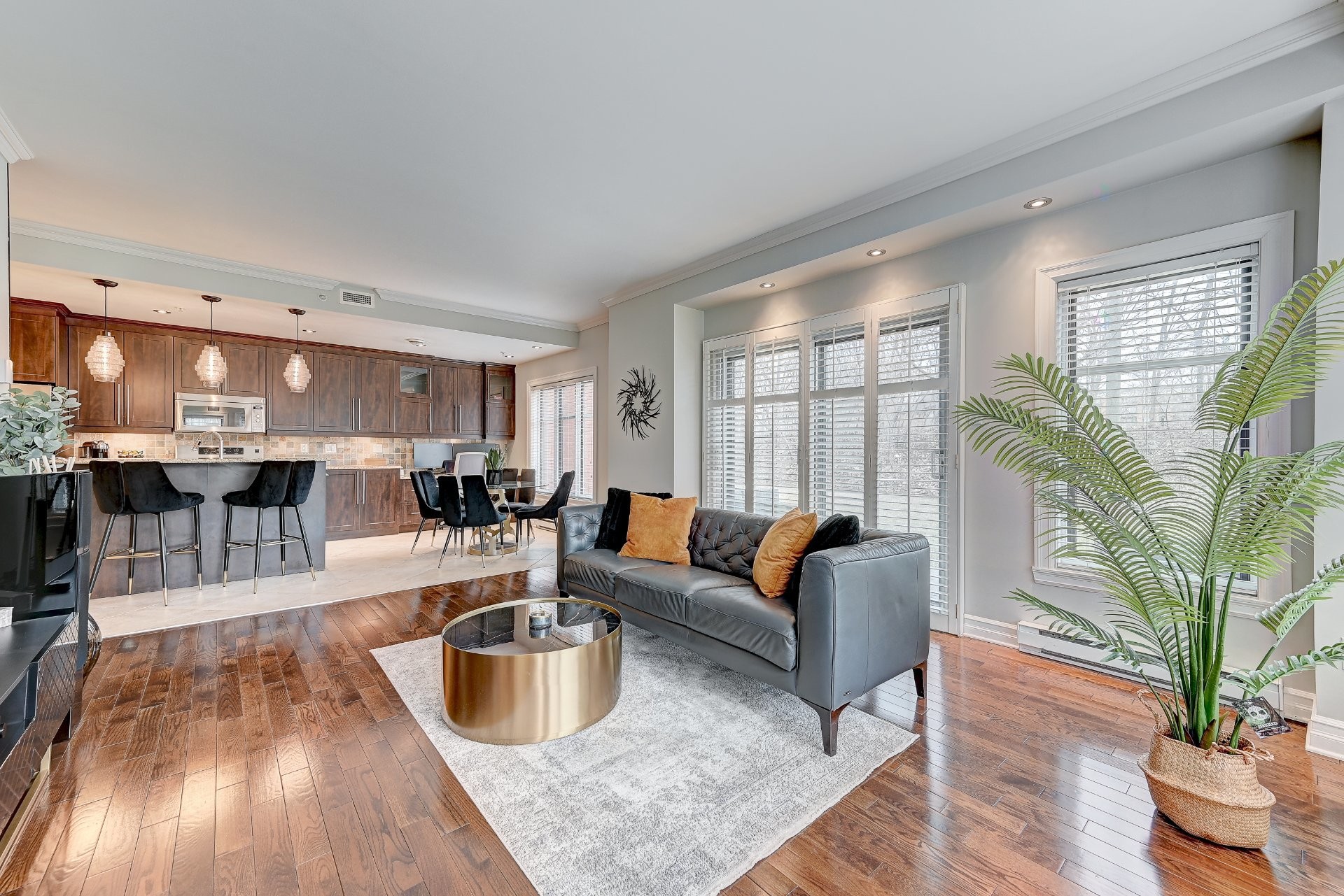 









945


Rue Muir

, 105,
Montréal (Saint-Laurent),




QC
H4L5N8

