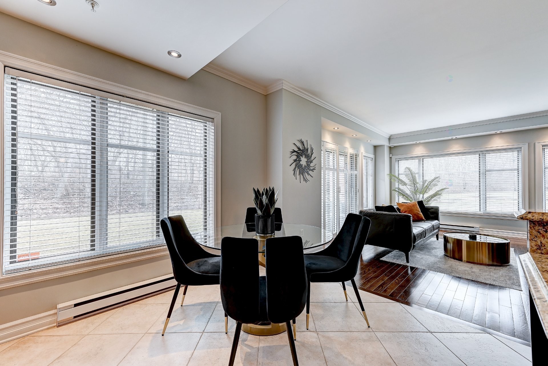 









945


Rue Muir

, 105,
Montréal (Saint-Laurent),




QC
H4L5N8

