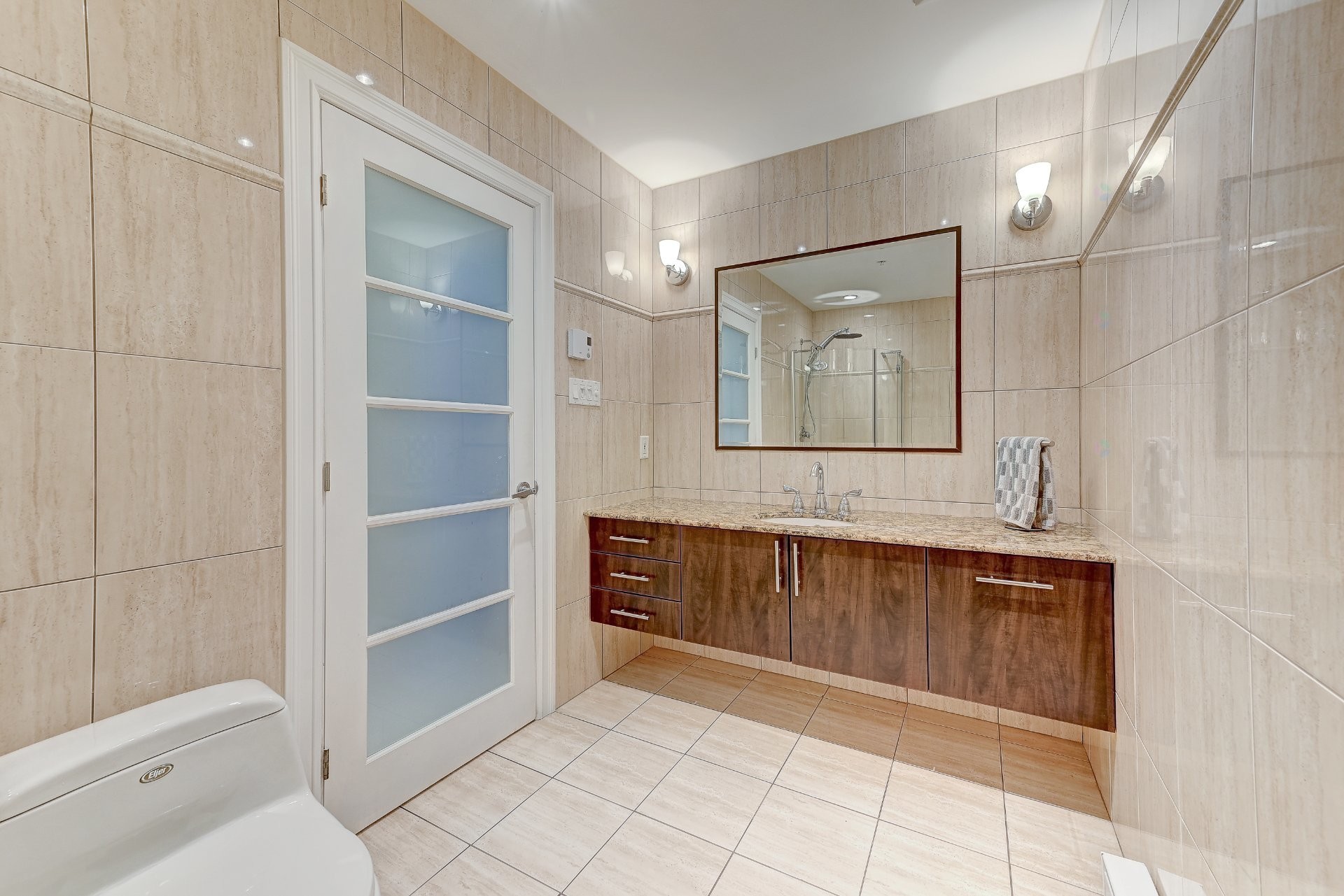 









945


Rue Muir

, 105,
Montréal (Saint-Laurent),




QC
H4L5N8

