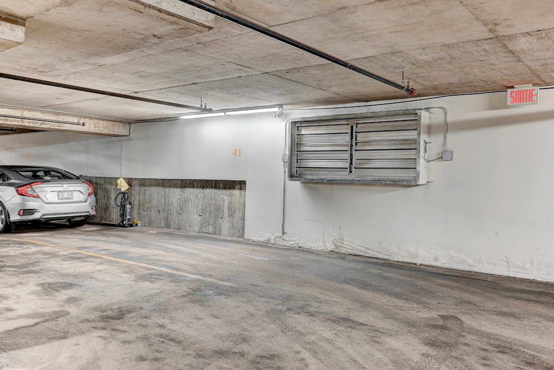 









945


Rue Muir

, 105,
Montréal (Saint-Laurent),




QC
H4L5N8


