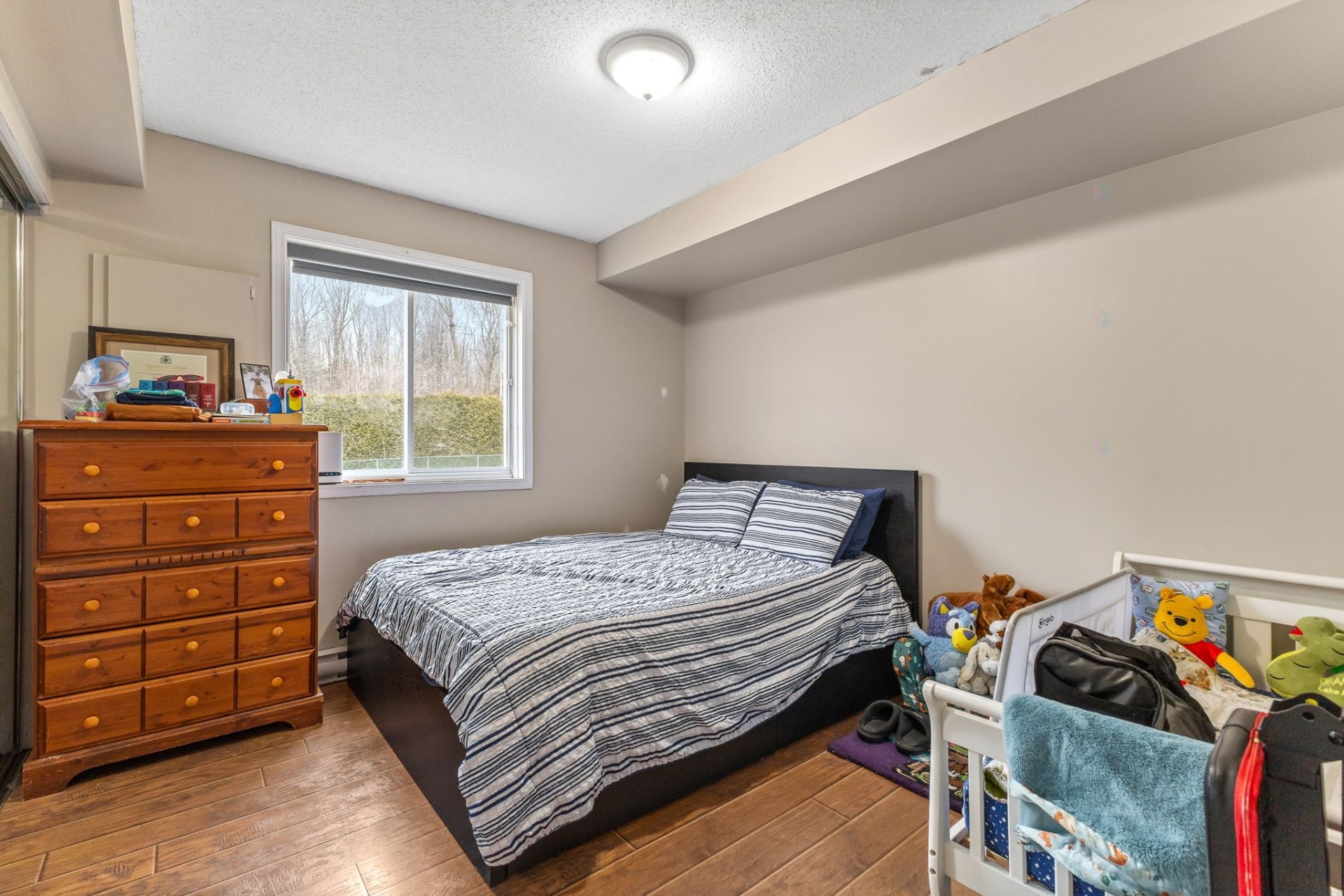 









144


Boul. Louise-Campagna

, 1B,
Gatineau (Hull),




QC
J9A3V6

