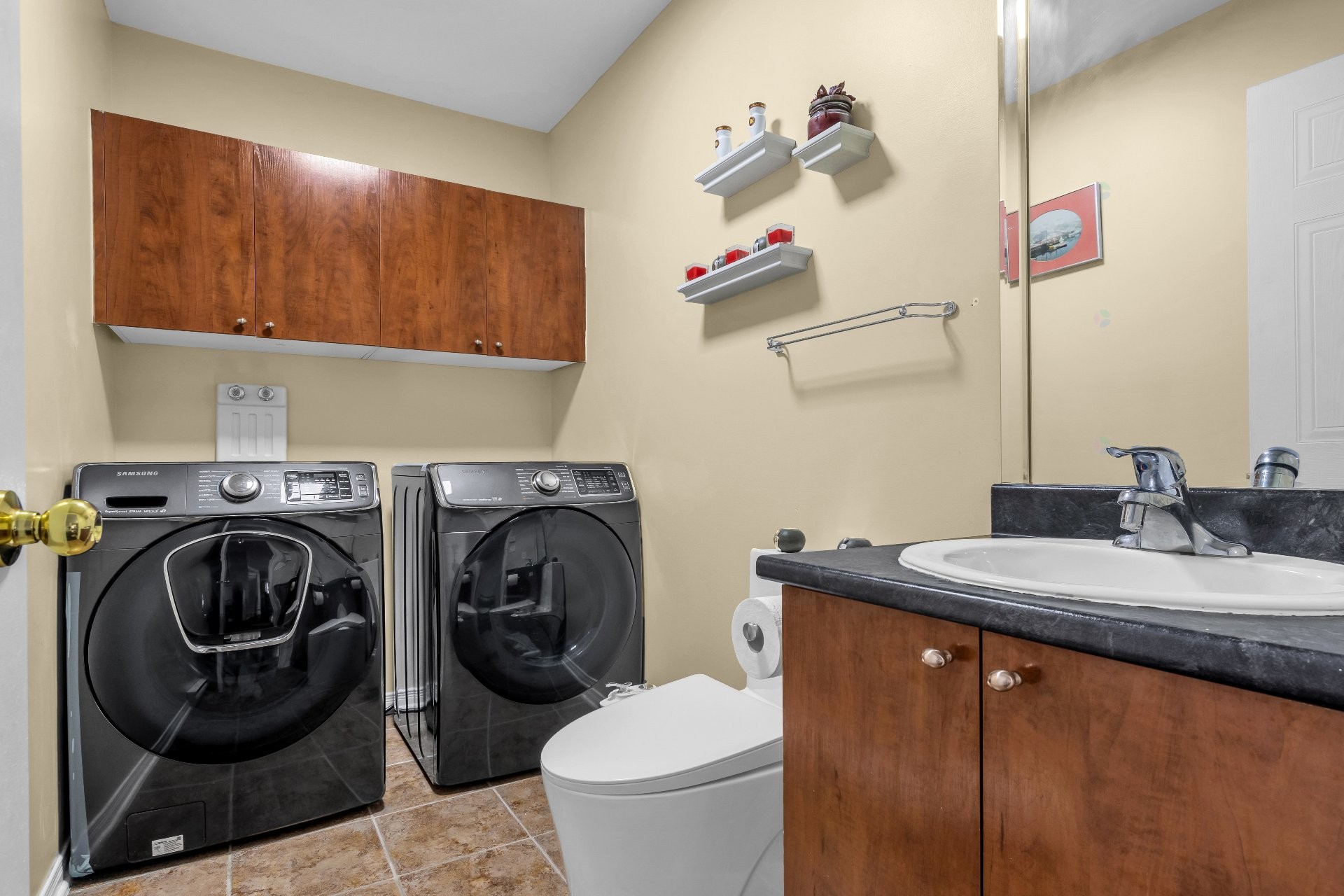 









331


Rue des Bruants

,
Pincourt,




QC
J7W9Y2

