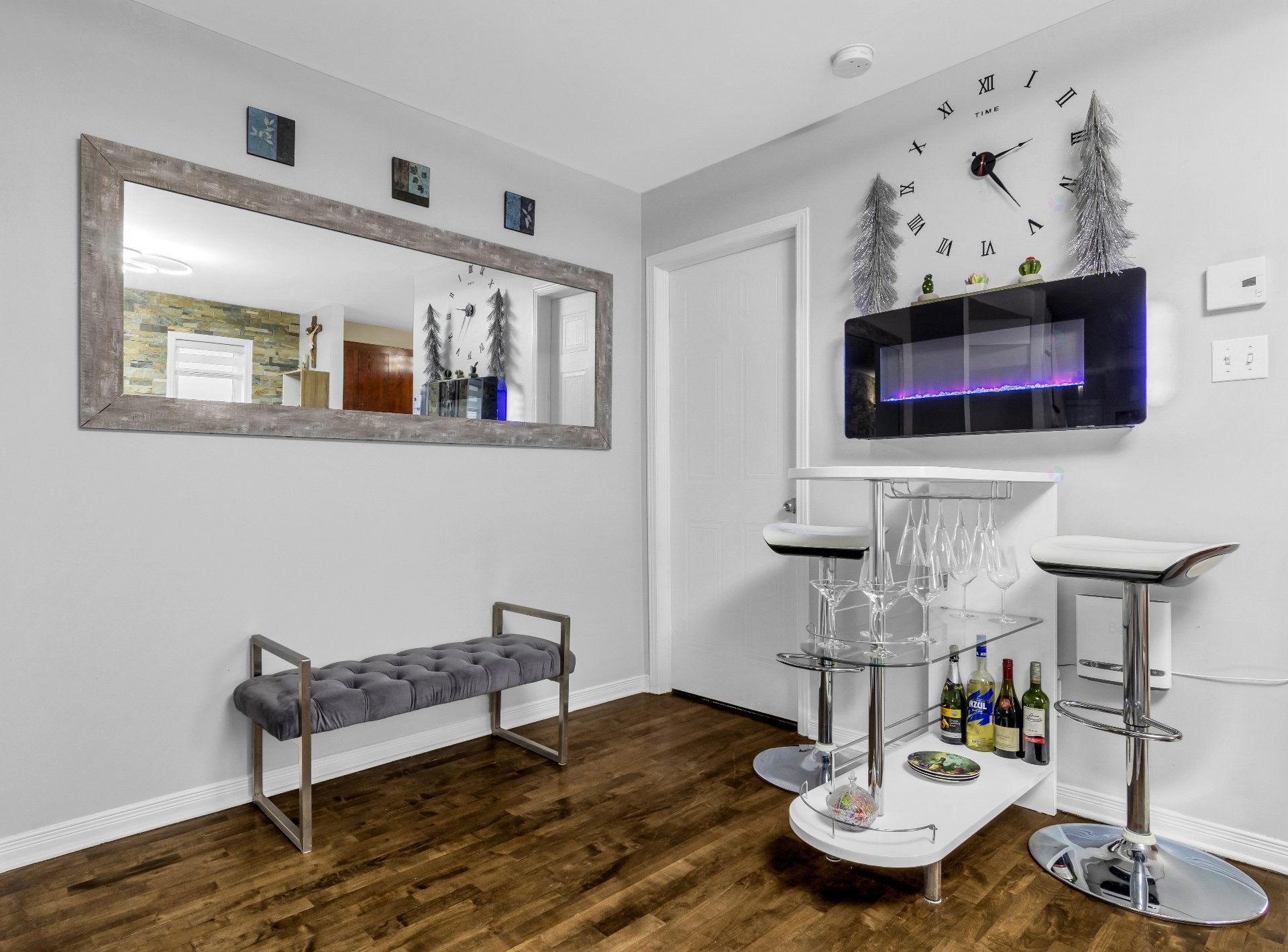 









331


Rue des Bruants

,
Pincourt,




QC
J7W9Y2

